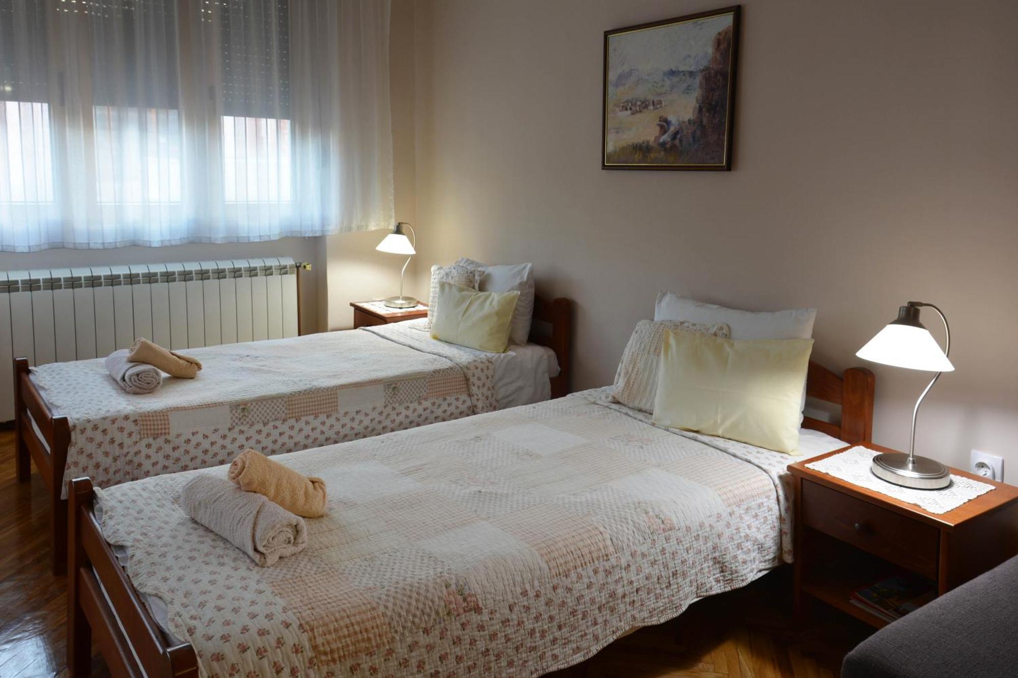 Sobe Gajic Sremski Karlovci Ngoại thất bức ảnh
