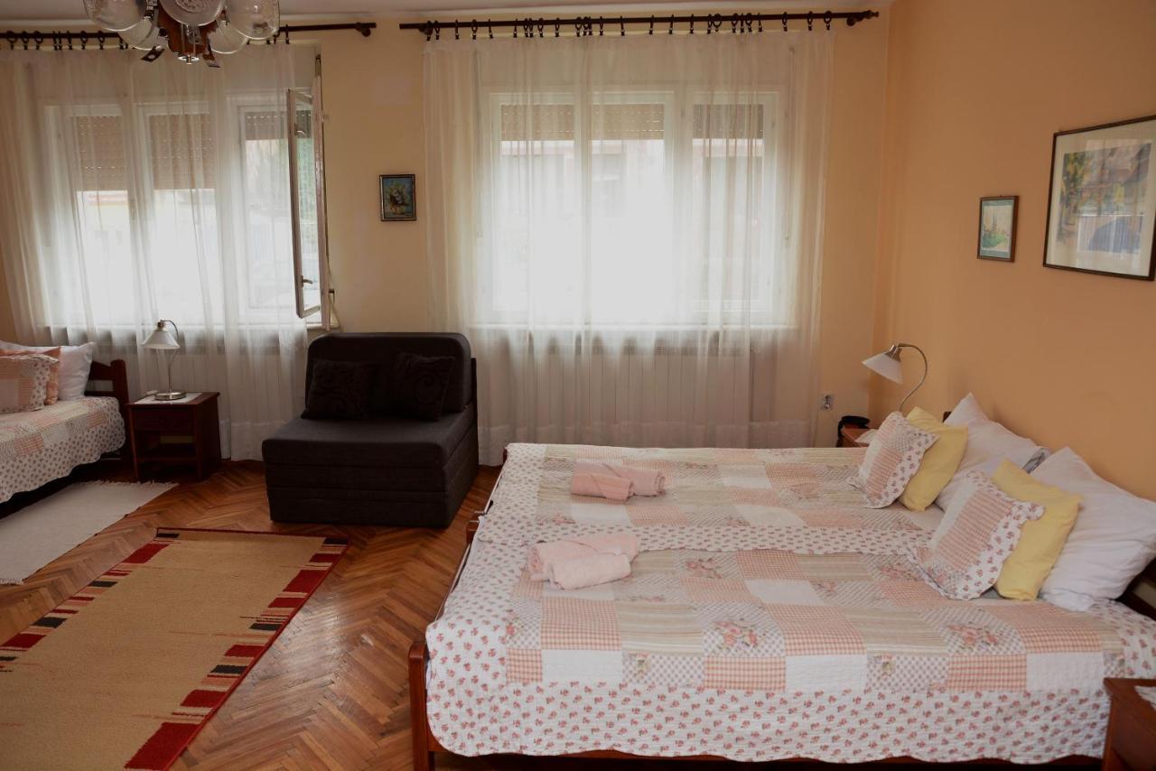 Sobe Gajic Sremski Karlovci Ngoại thất bức ảnh