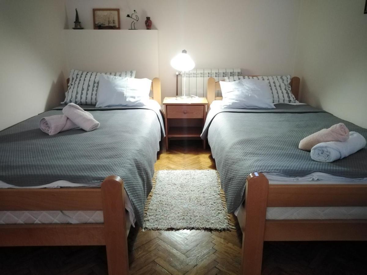 Sobe Gajic Sremski Karlovci Ngoại thất bức ảnh